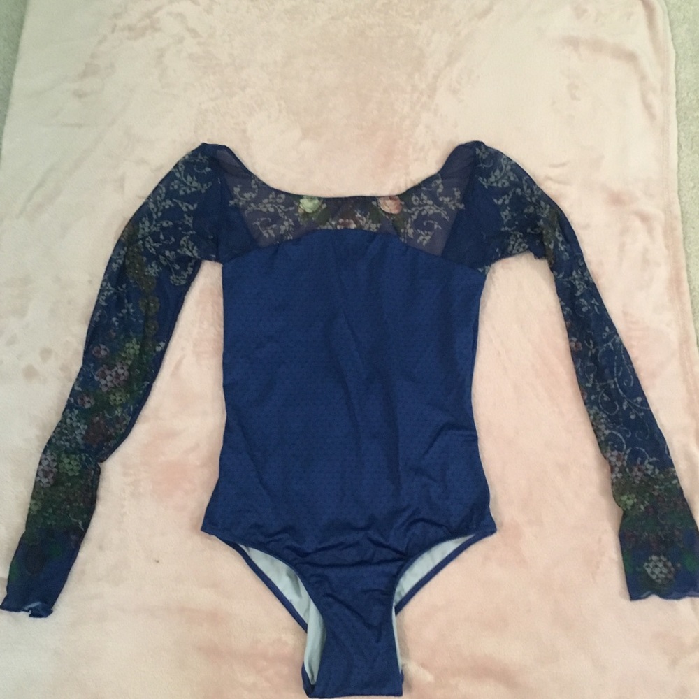 Patterned leotard